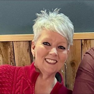 Meet your Posher, Lori